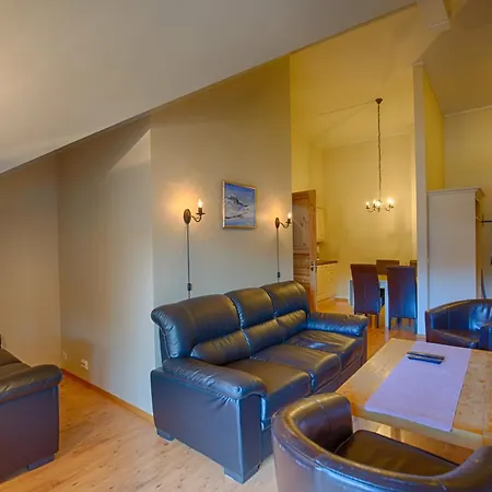 Apartamento With Balcony, Ideal For Small Family *