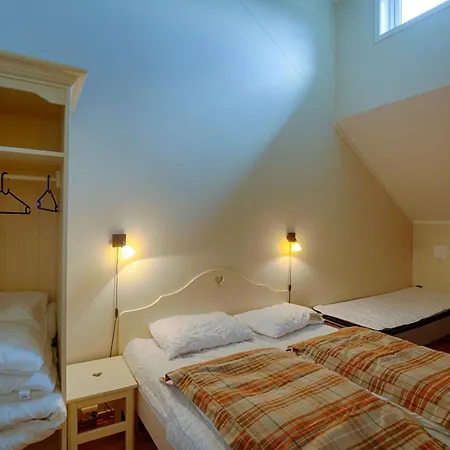 With Balcony, Ideal For Small Family Apartamento Beitostolen