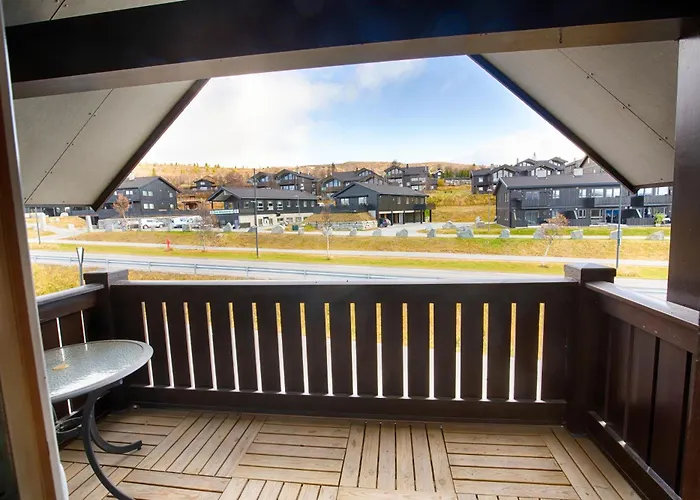 アパート With Balcony, Ideal For Small Family Beitostolen